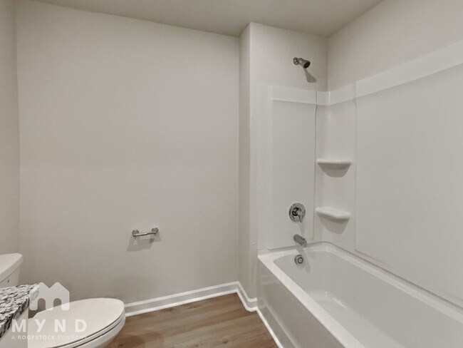 Building Photo - 124 Taverners Ln