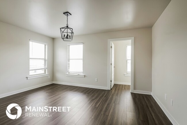 Building Photo - 370 Ridgeview Cir