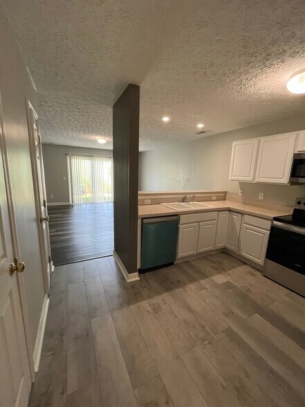 Building Photo - 5171 Mantua Dr