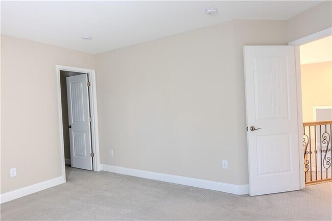 Building Photo - 8040 Scenic Ridge Wy