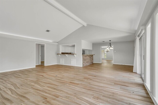 Building Photo - 442 Mignon Ln