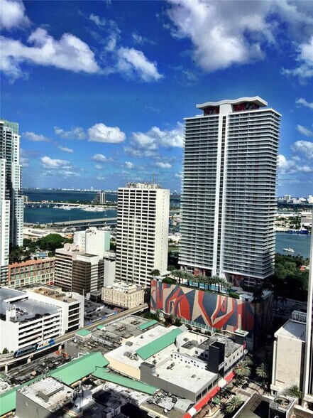 Building Photo - 151 SE 1st St