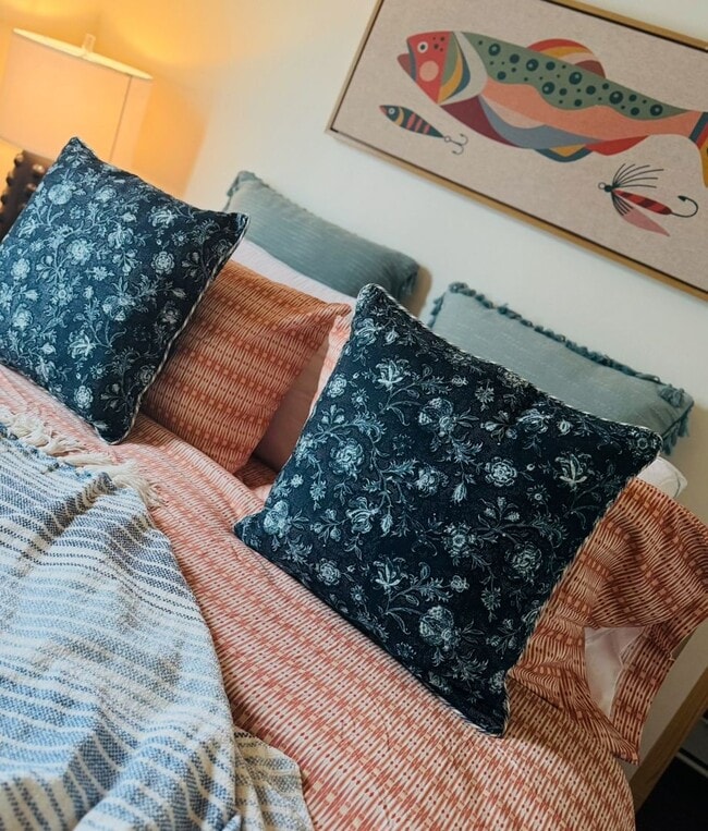 Building Photo - LURE LIVING - AIRBNB RENTAL ONLY