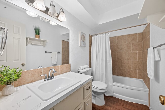 Building Photo - 7714 Renwick Dr
