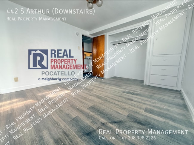 Building Photo - 442 S Arthur Ave