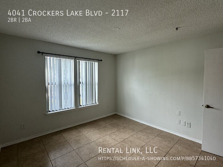 Building Photo - 4041 Crockers Lake Blvd