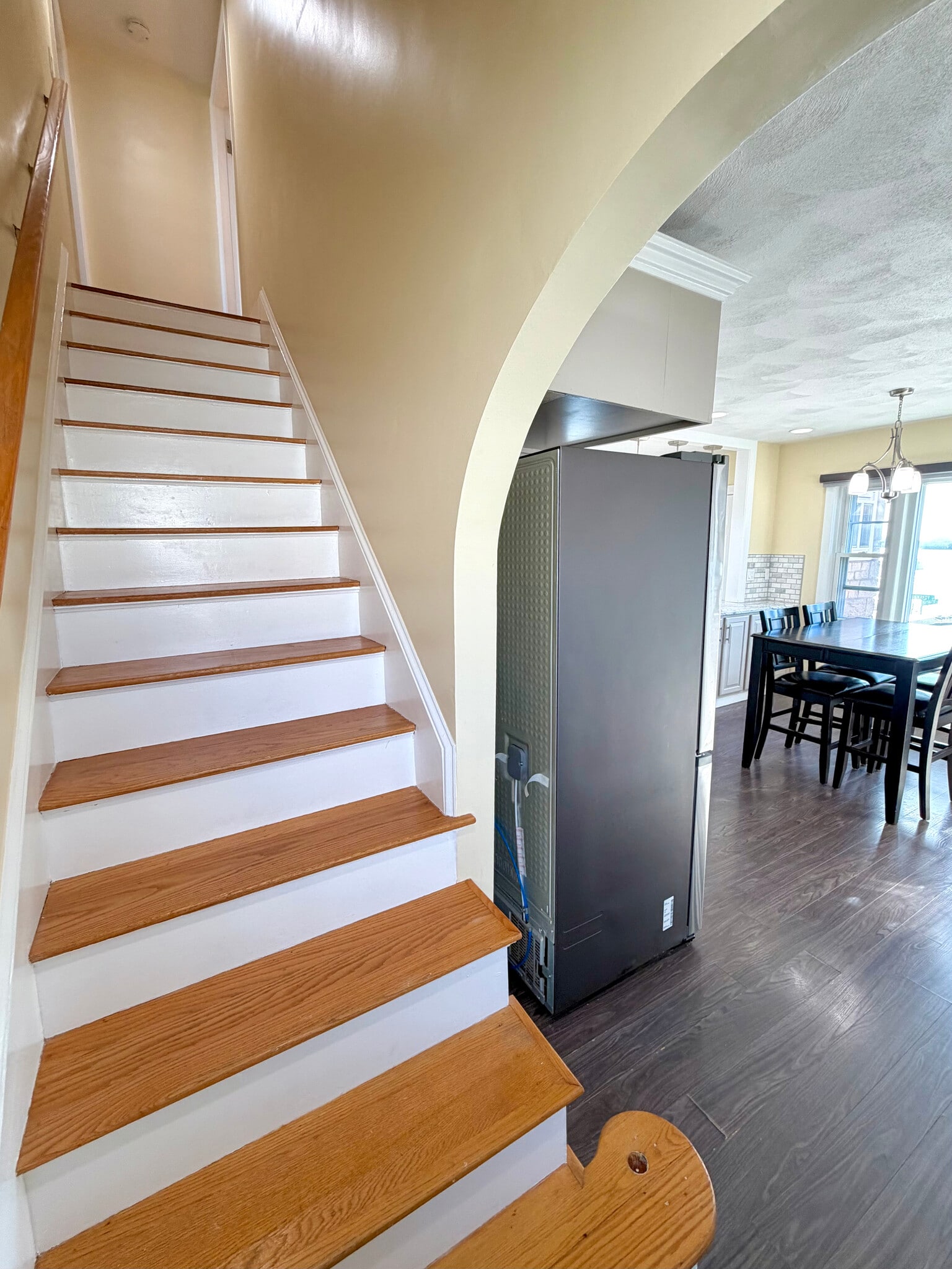 Building Photo - 36 Annavoy St