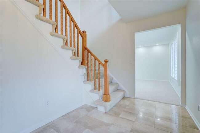 Building Photo - 399 French Rd