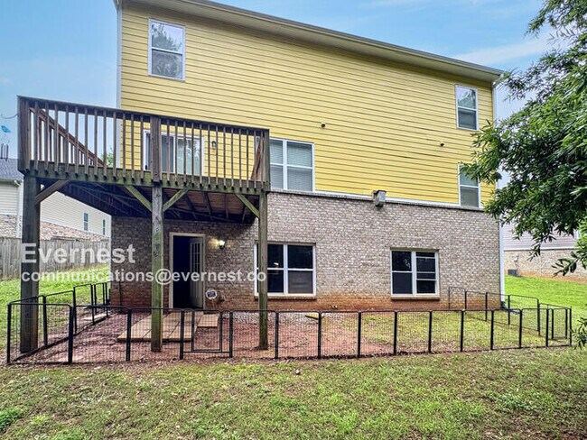 Building Photo - 364 Southgate Dr