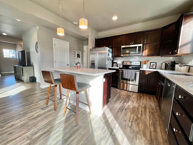 Building Photo - Modern 3 Bed, 2.5 Bath House in North Fort Collins! Available ASAP!