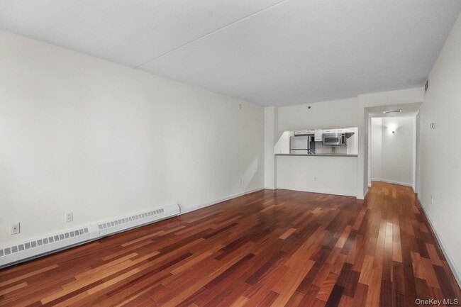 Building Photo - 4 Martine Ave