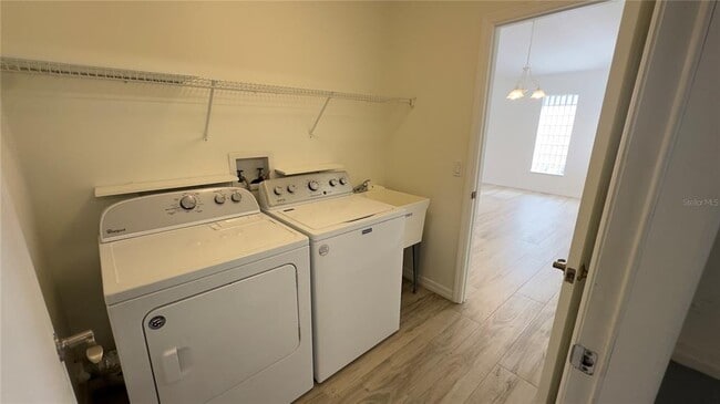 Building Photo - 1502 N Daytona Ave