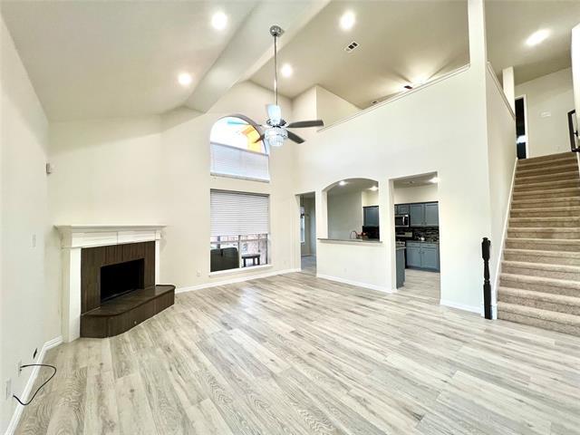 Building Photo - 3301 Bluegrass Dr