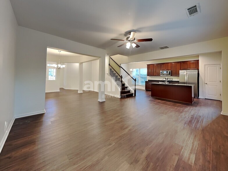 Building Photo - 1490 Aster Ives Dr