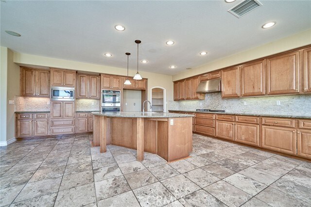 Building Photo - 7870 Sanctuary Dr