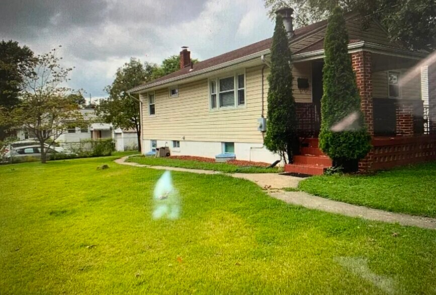 Primary Photo - 5013 Kenesaw St