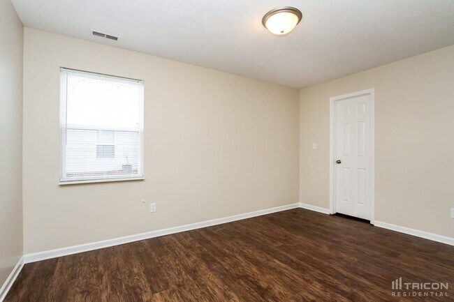 Building Photo - 10362 Corinth Way
