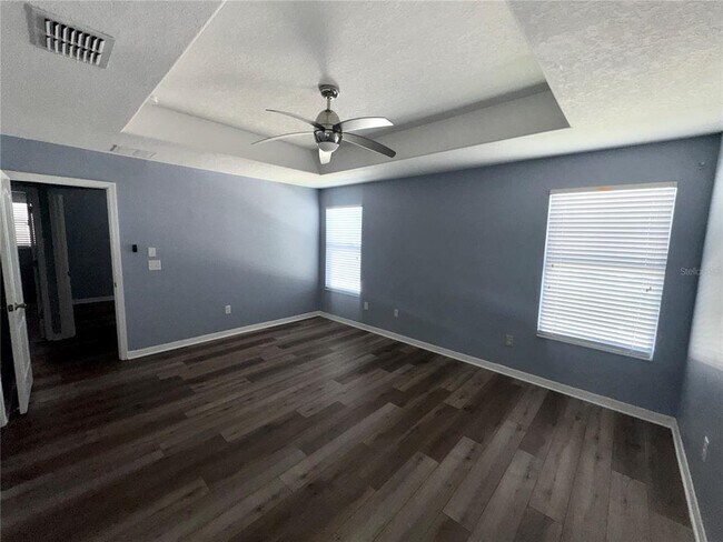 Building Photo - 2120 Song Sparrow Ct