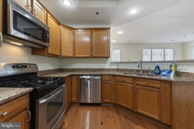 Building Photo - 7134 Huntley Creek Pl