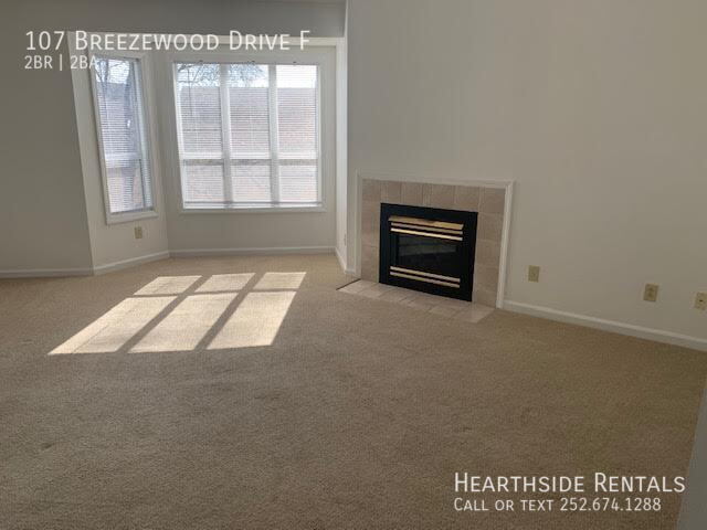 Building Photo - 107 Breezewood Dr