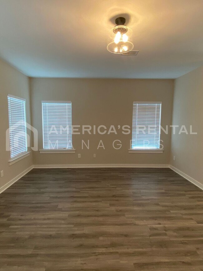 Building Photo - Home for Rent in Brookwood... COMING SOON!