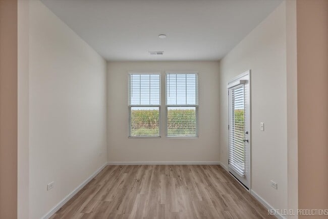 Building Photo - 2223 Ryegrass Ln