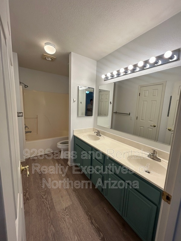 Building Photo - 6485 E Settlers Run Rd