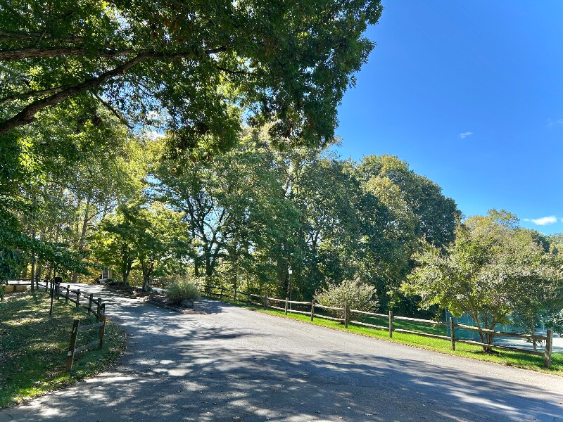 Building Photo - 174 Turnwood Ln