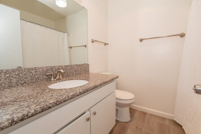 Building Photo - Spacious Two-Story 4 Bedroom/2.5 Bath Cardiff Cul-De-Sac Home Close to the Coast!