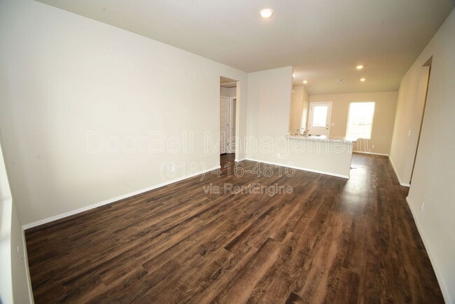 Building Photo - 3004 E 12th St