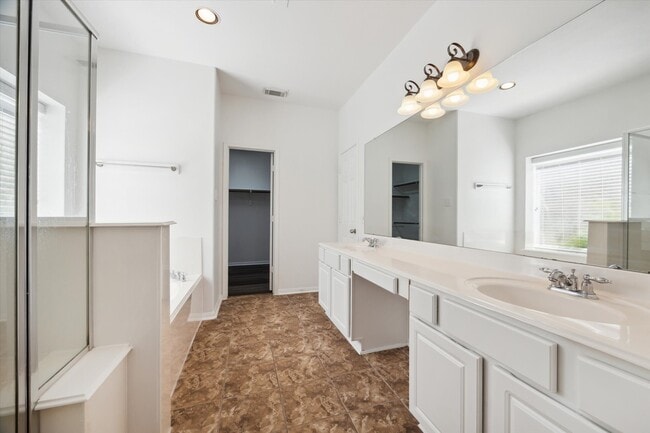 Building Photo - 13013 Fair Breeze Ln