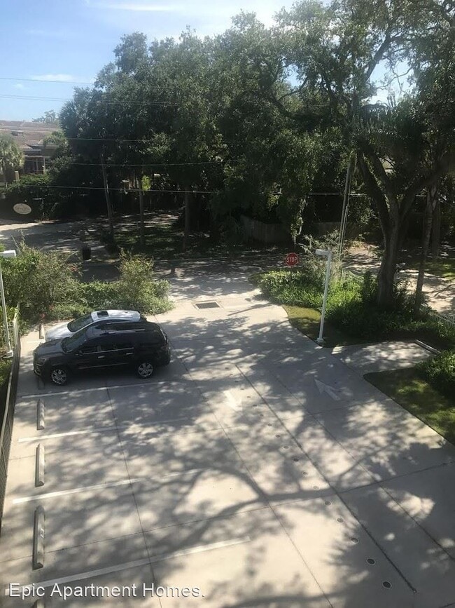 Building Photo - 4905 S Elberon St