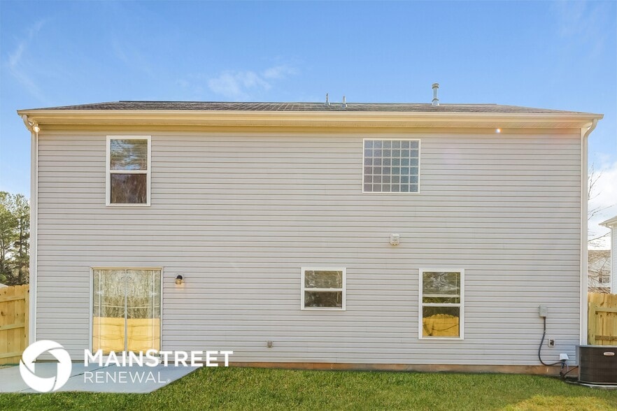 Building Photo - 4018 Larkhaven Village Dr