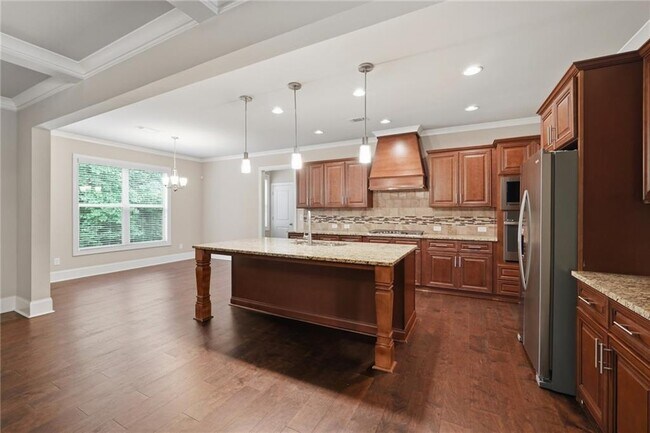 Building Photo - 710 Deer Holw Trce