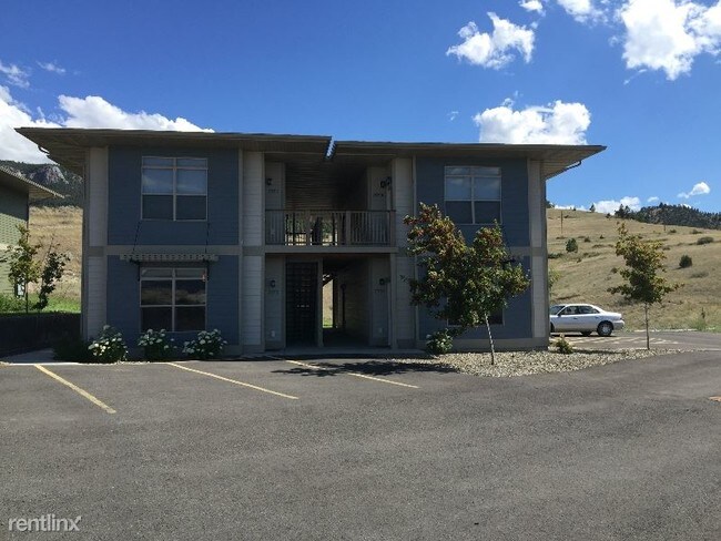 Building Photo - 2 br, 1 bath Condo - 2890 Overlook Blvd