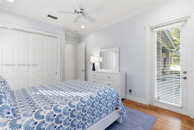 Building Photo - 12012 SE Laurel Ln