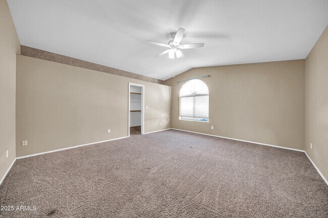 Building Photo - 5639 E Aire Libre Ave