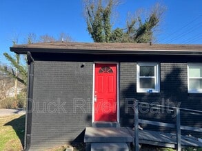 Building Photo - 610 1/2 E 8th St