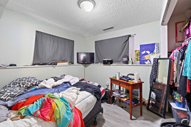 Building Photo - 2380 Middleton Ct