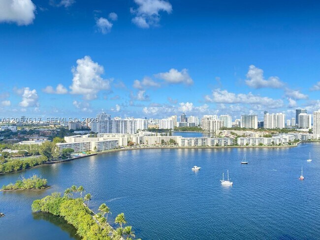 Building Photo - 17301 Biscayne Blvd