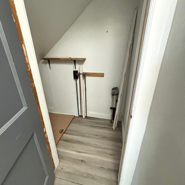 Building Photo - 741 Banghart St