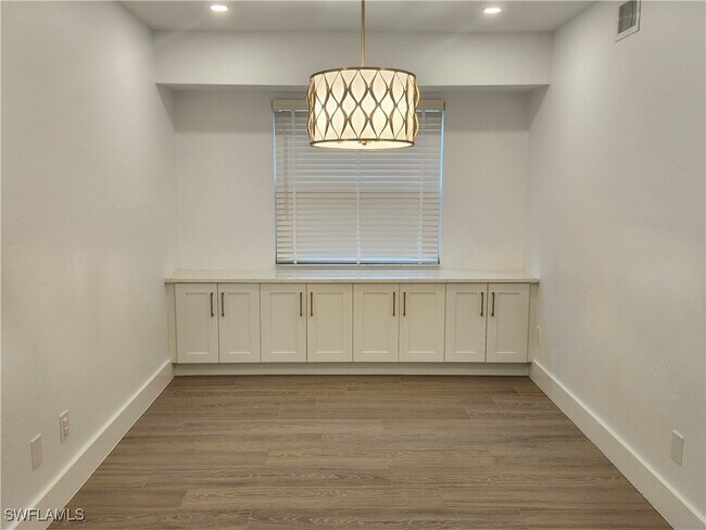 Building Photo - 144 Pebble Shores Dr