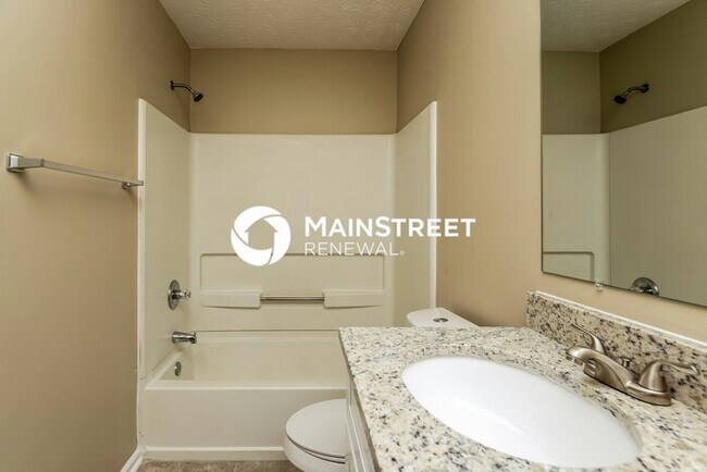 Building Photo - 5 Bedroom Pet-Friendly Home in Lithonia, GA with Main Street Renewal