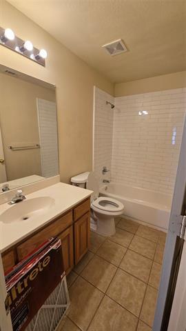Building Photo - 1401 Ross Dr