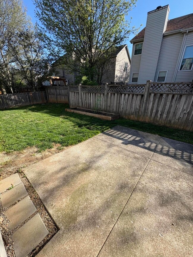 Building Photo - 821 Palomino Ln