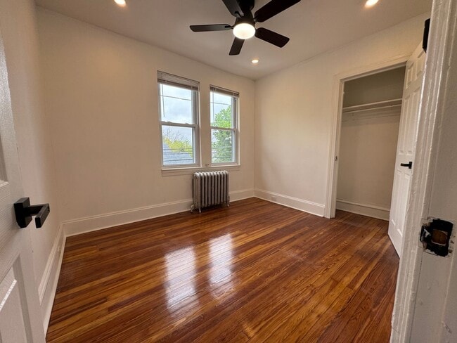 Building Photo - 171 Lewis Ave