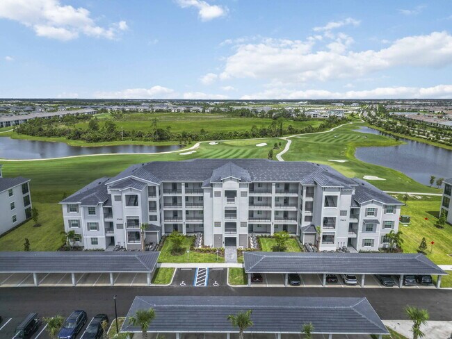Building Photo - "Fully Furnished 2-Bed, 2-Bath Condo in Wellen Golf!"