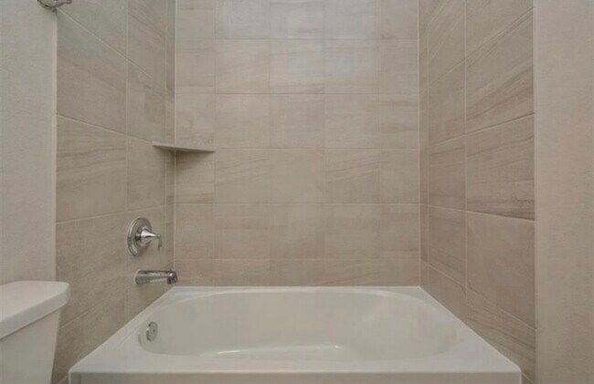 Building Photo - 427 Micaela Meadows Ct