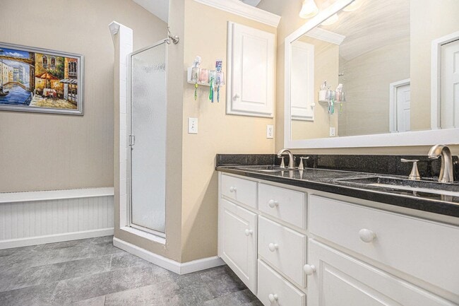 Building Photo - 7471 St George Cir