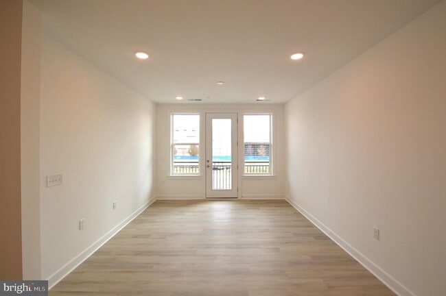 Building Photo - 21731 Dovekie Ter